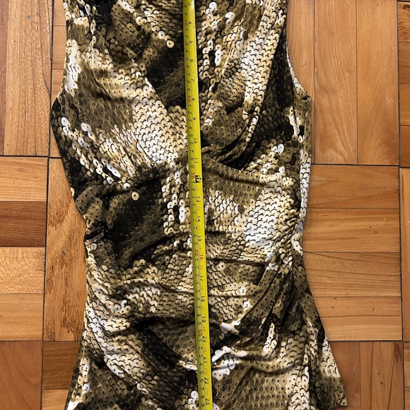 2 piece cool, unique & special Yigal Azrouel snake/sequin print skirt & top. - Picture 7 of 10